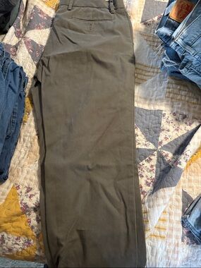 Amazon Essentials Olive brown  Straight-Leg Pants